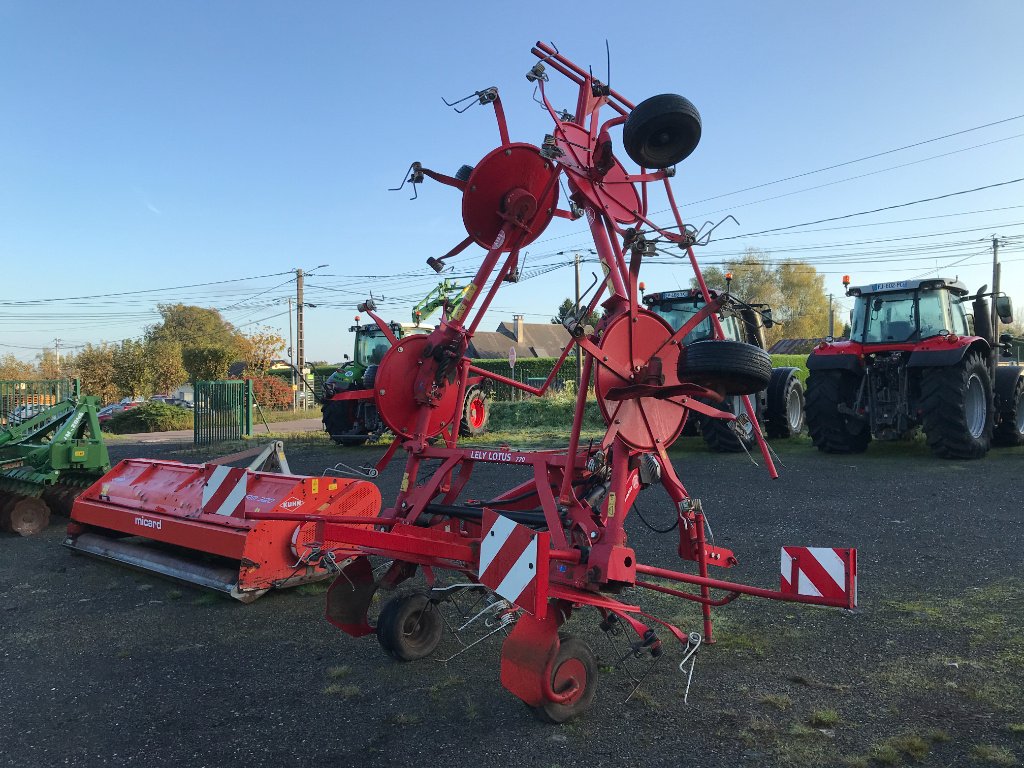 Kreiselheuer Türe ait Lely LOTUS 770, Gebrauchtmaschine içinde UZERCHE (resim 3)