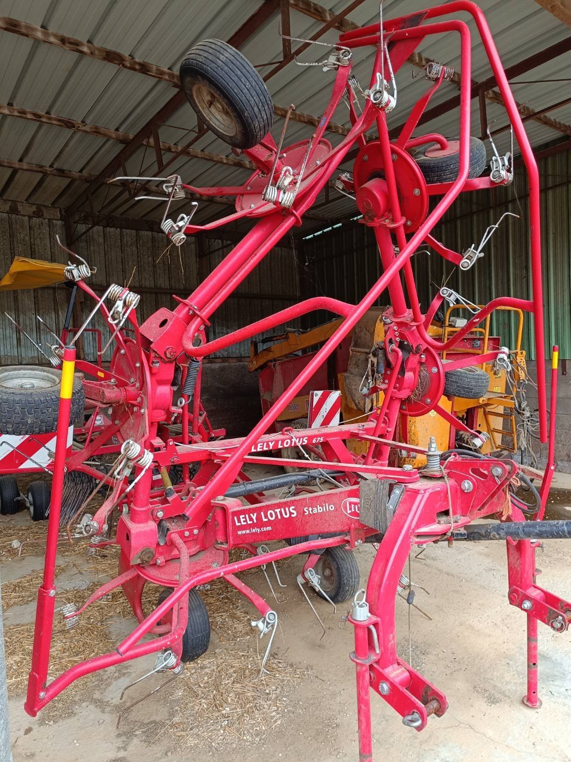 Kreiselheuer van het type Lely Stabilo 675, Gebrauchtmaschine in Montenay (Foto 3)