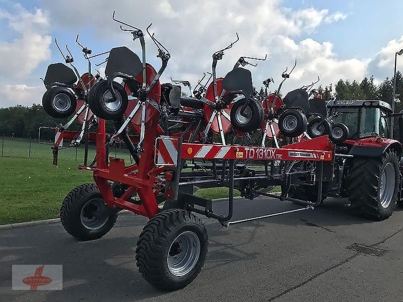 Kreiselheuer Türe ait Massey Ferguson MF TD 1310 X TRC / Lotus 1250 Profi, Neumaschine içinde Oederan (resim 2)