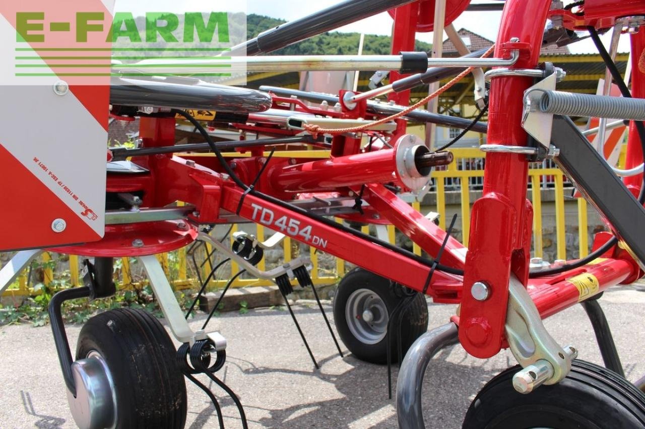 Kreiselheuer des Typs Massey Ferguson td 454 dn, Gebrauchtmaschine in RANDEGG (Bild 10)