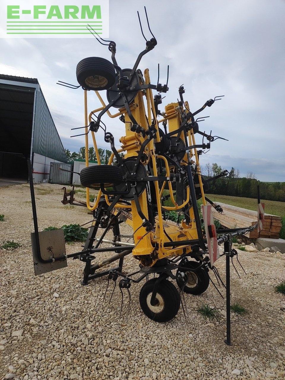 Kreiselheuer du type New Holland proted 880, Gebrauchtmaschine en CHAUVONCOURT (Photo 3)