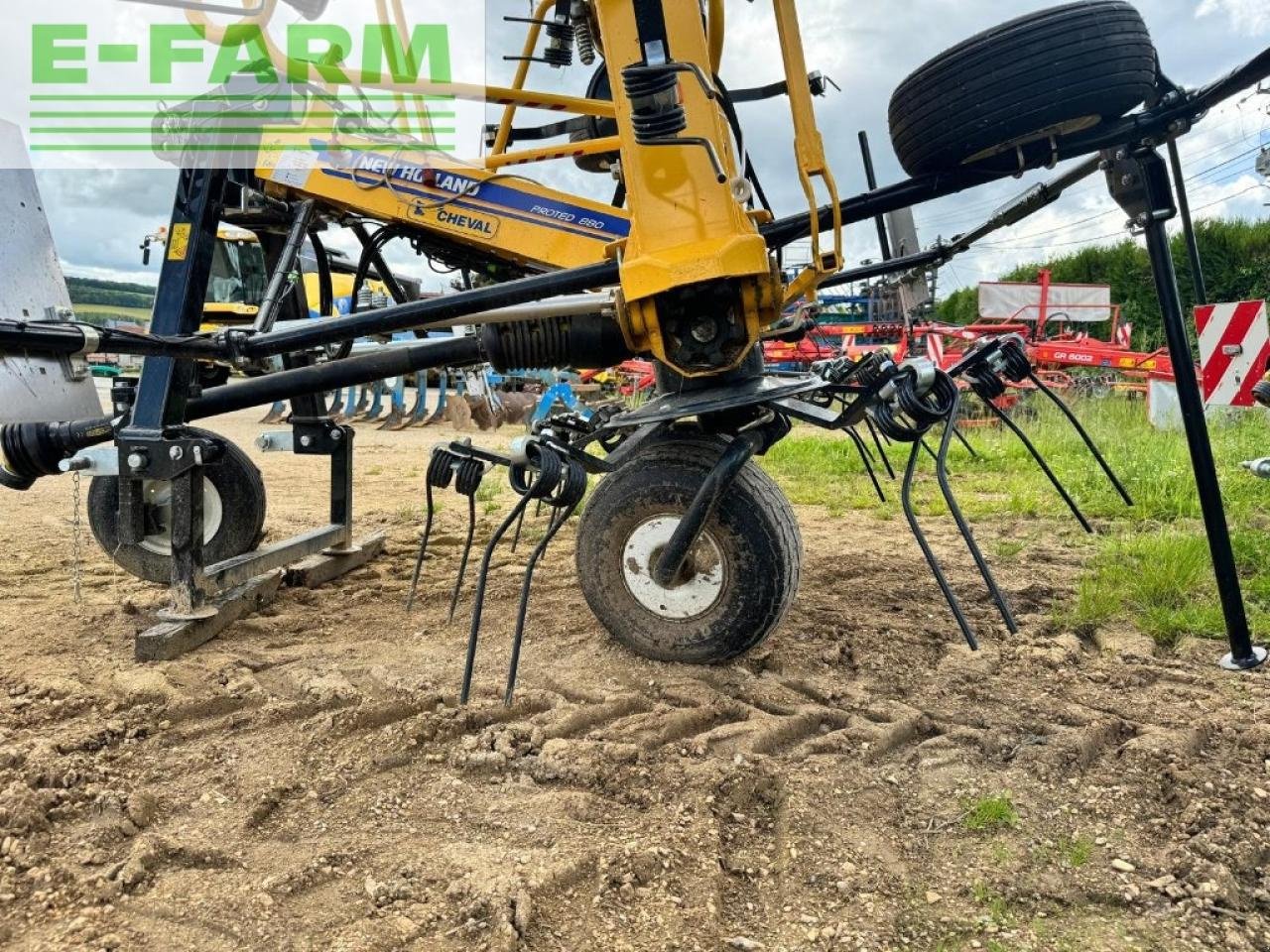 Kreiselheuer del tipo New Holland proted 880, Gebrauchtmaschine en CHAUVONCOURT (Imagen 5)