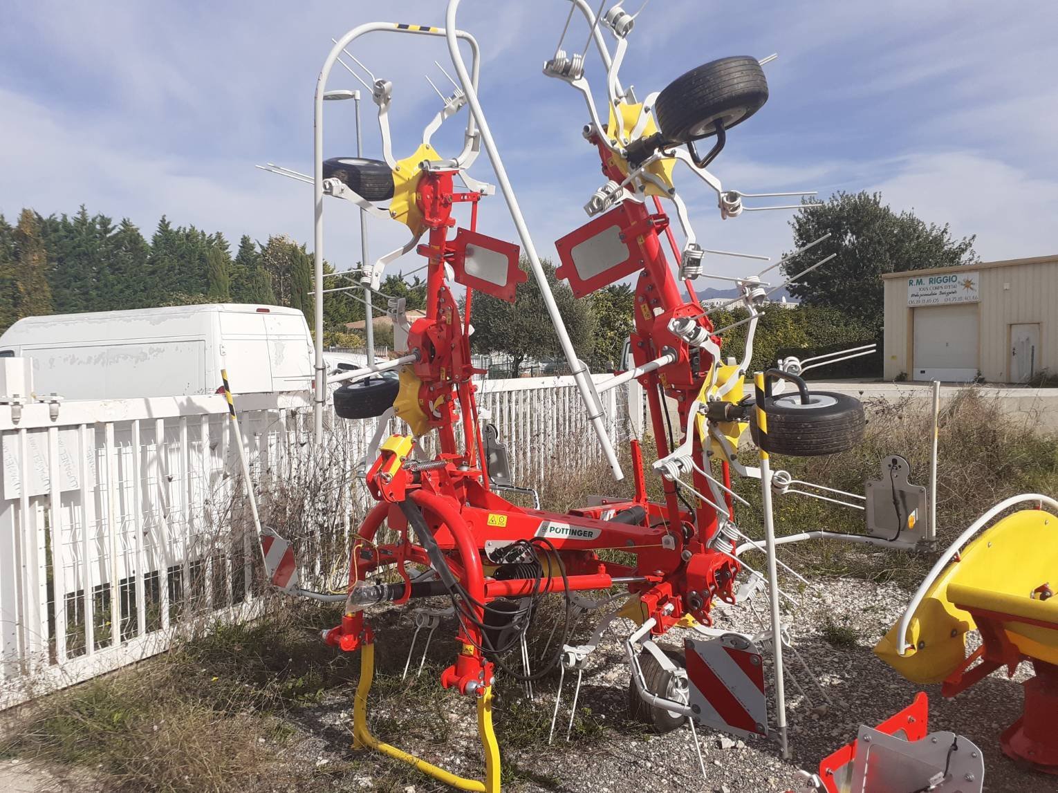 Kreiselheuer van het type Pöttinger Faneur HIT 6.69 Pöttinger, Gebrauchtmaschine in ROYNAC (Foto 1)