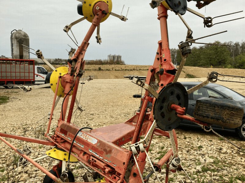 Kreiselheuer des Typs Pöttinger FANEUSE POTTINGER EUROHIT 690, Gebrauchtmaschine in VAROIS & CHAIGNOT