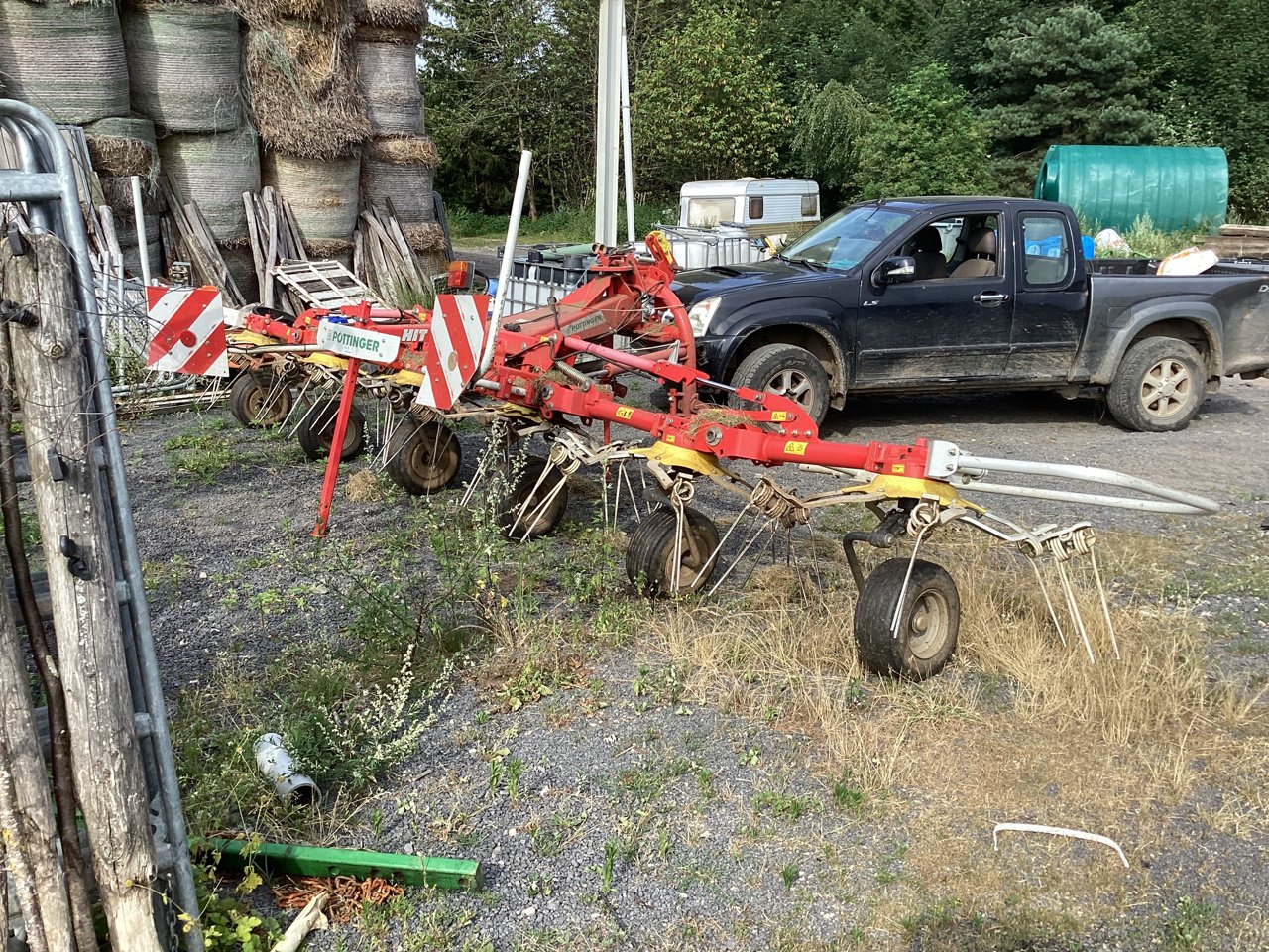 Kreiselheuer des Typs Pöttinger HIT 6.69, Gebrauchtmaschine in VERNOUX EN VIVARAIS (Bild 7)