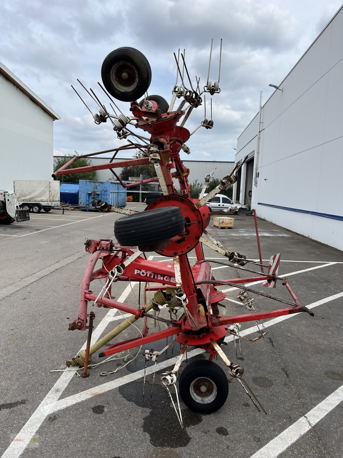 Kreiselheuer du type Pöttinger Hit 69 N, Gebrauchtmaschine en Langenau (Photo 4)