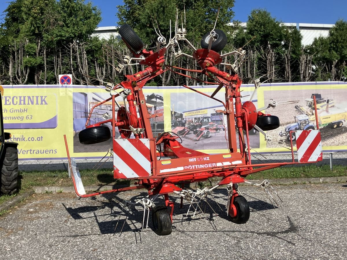 Kreiselheuer des Typs Pöttinger Hit 69 NZ, Gebrauchtmaschine in Villach (Bild 1)