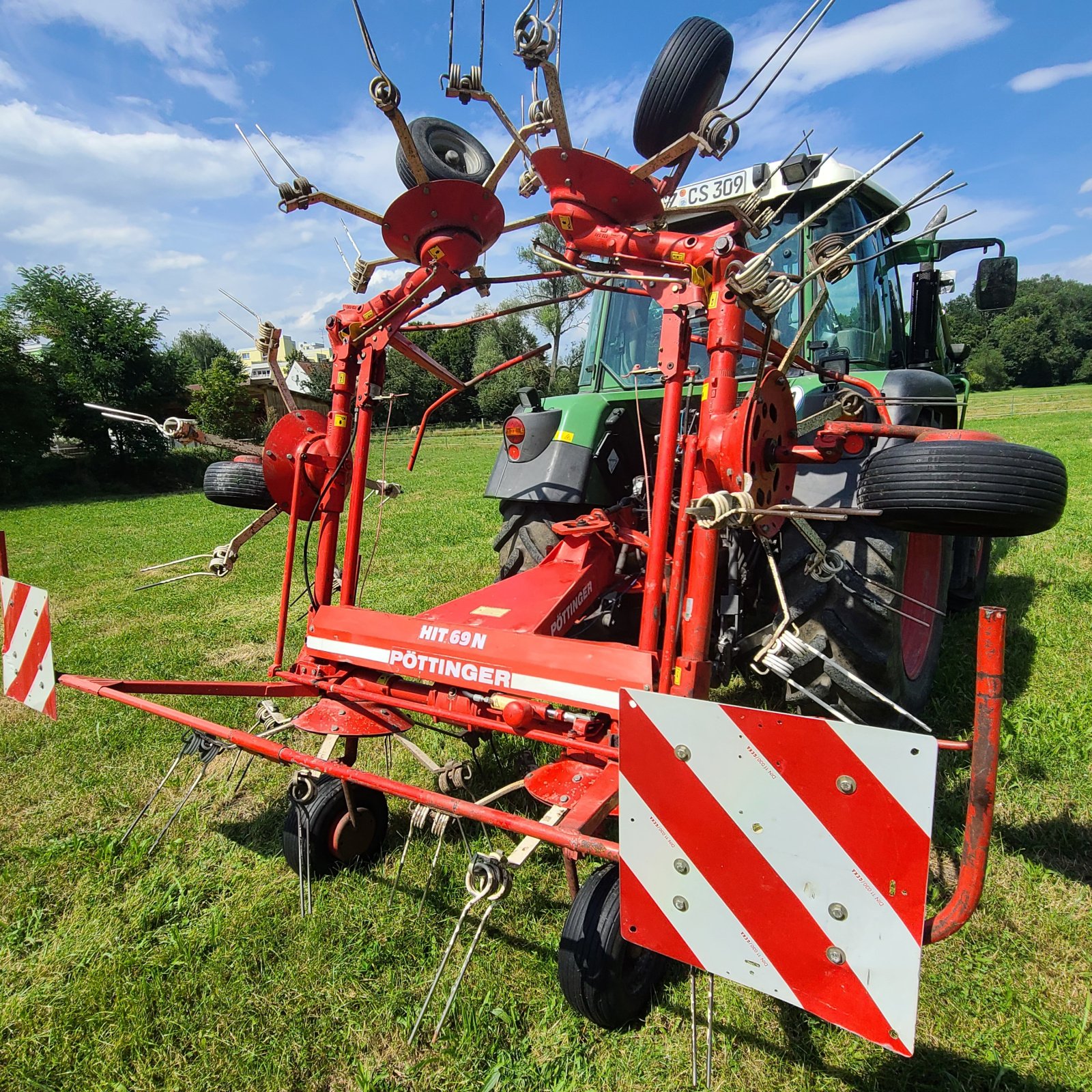 Kreiselheuer tip Pöttinger Hit 69, Gebrauchtmaschine in Günzburg (Poză 2)