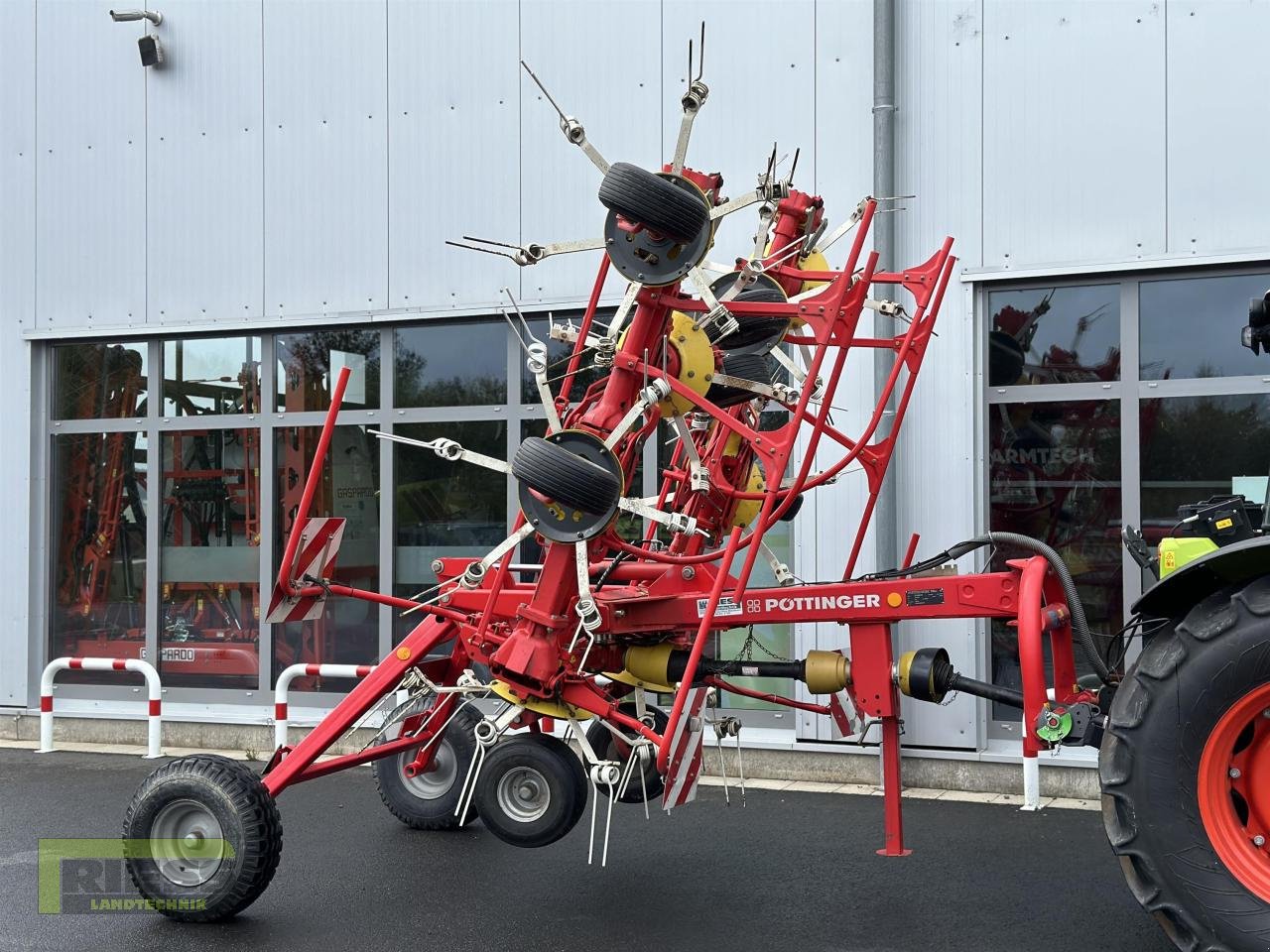 Kreiselheuer typu Pöttinger HIT 910 AZ, Gebrauchtmaschine w Homberg (Ohm) - Maulbach (Zdjęcie 2)