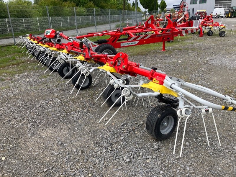 Kreiselheuer des Typs Pöttinger HIT HT 11100, Neumaschine in Steinheim-Bergheim (Bild 1)