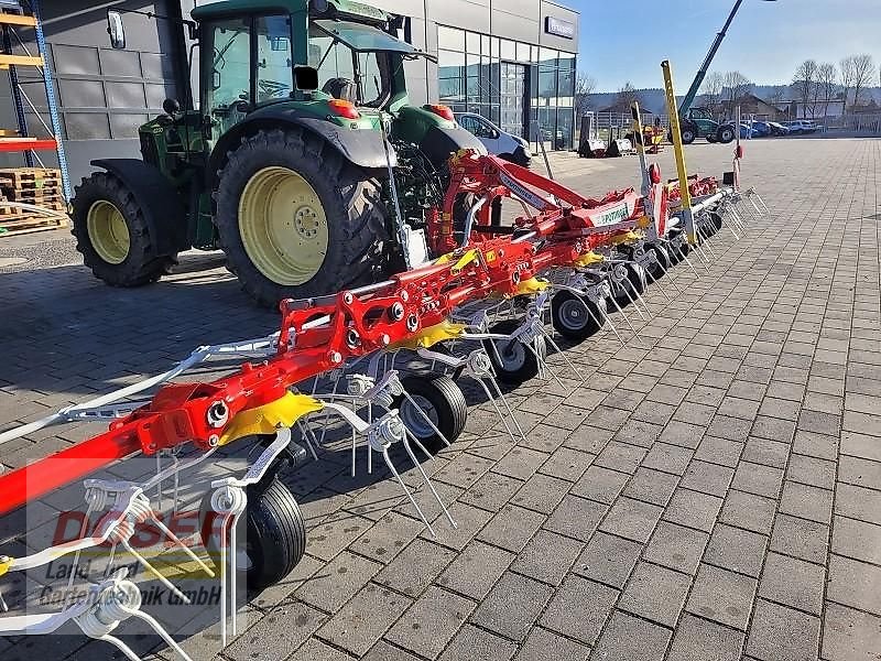 Kreiselheuer van het type Pöttinger HIT V11100, Neumaschine in Aichstetten