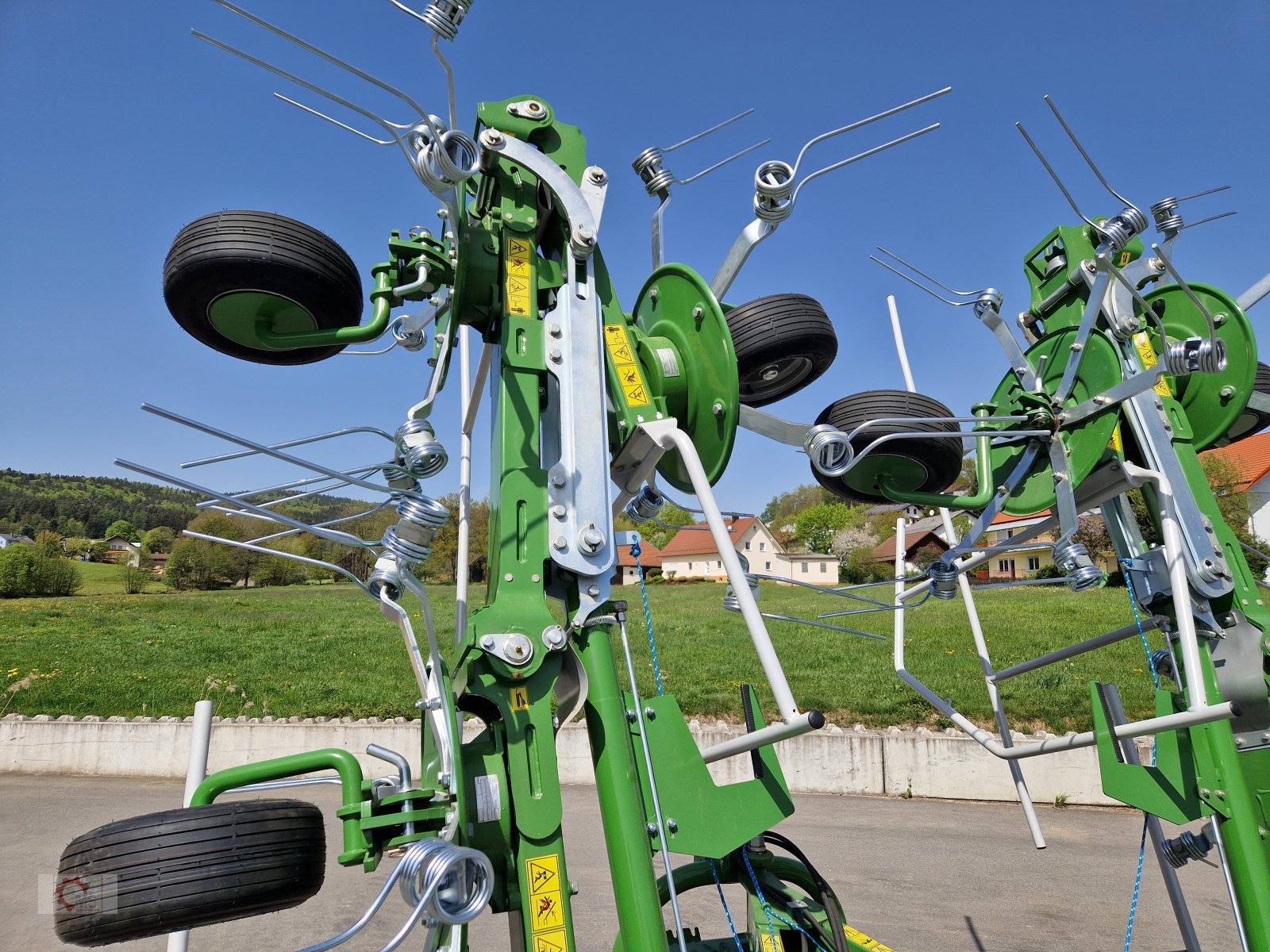 Kreiselheuer a típus PRONAR PWP 900 8-Kreisel 9m Heuwender, Neumaschine ekkor: Tiefenbach (Kép 19)