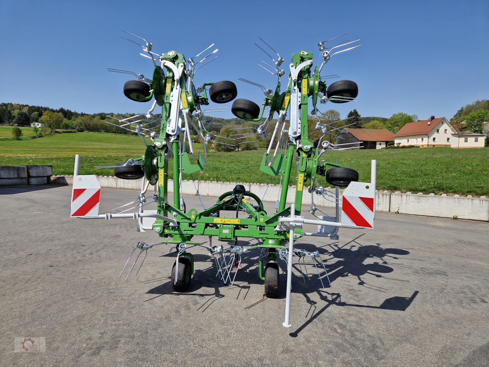 Kreiselheuer del tipo PRONAR PWP 900 8-Kreisel 9m Heuwender, Neumaschine In Tiefenbach (Immagine 14)