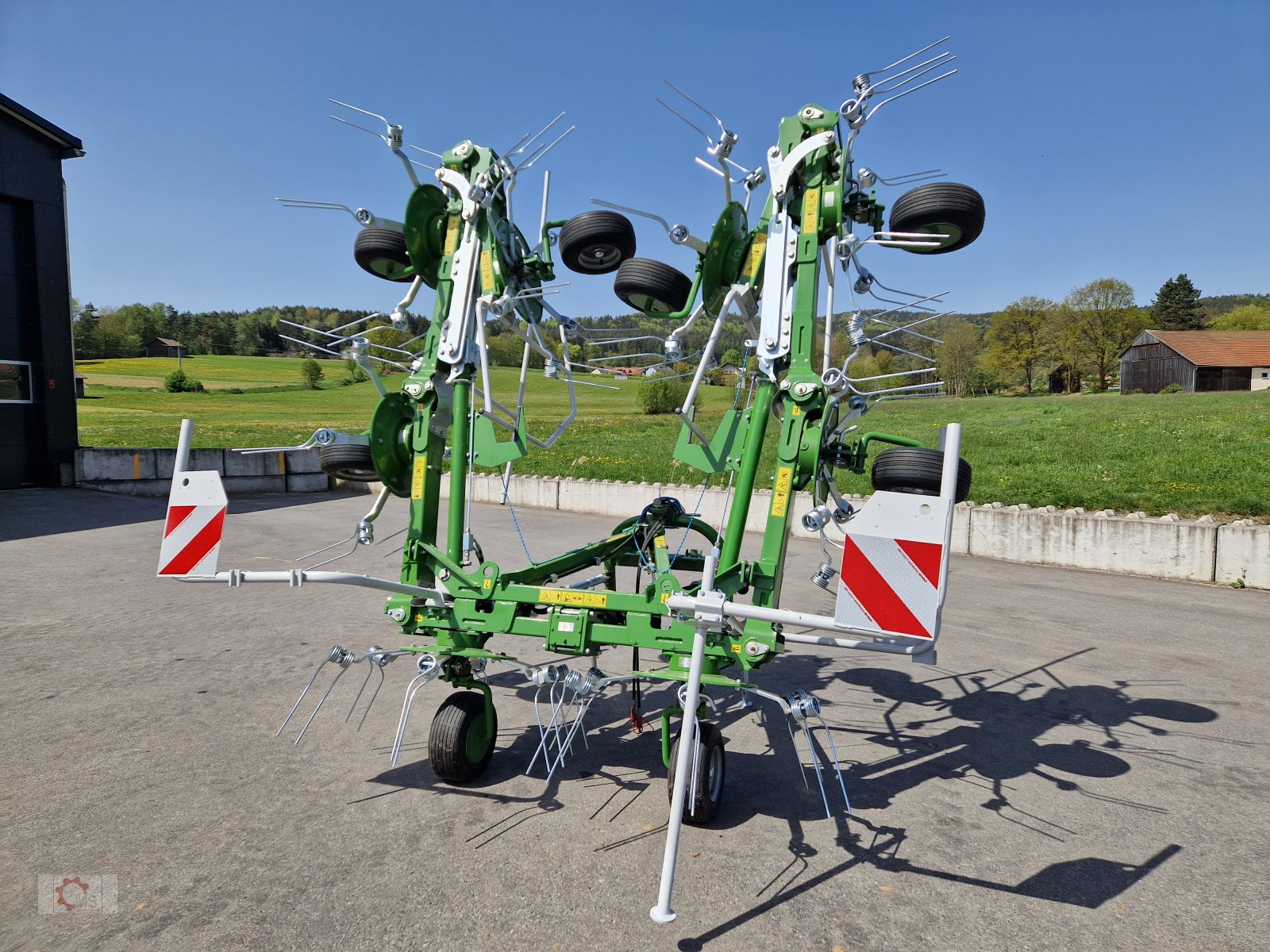 Kreiselheuer du type PRONAR PWP 900 8-Kreisel 9m Heuwender, Neumaschine en Tiefenbach (Photo 21)