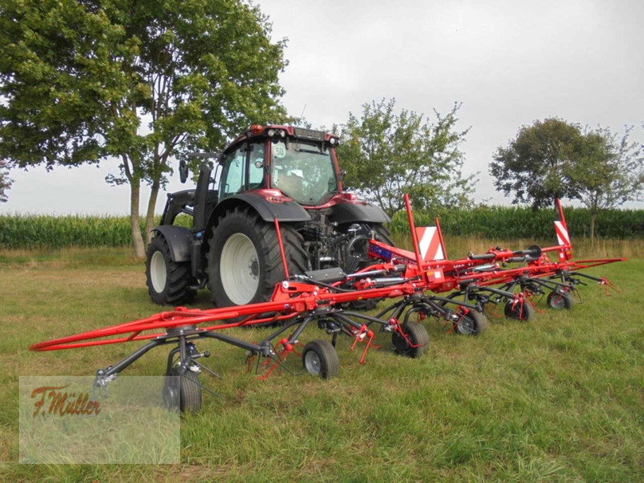 Kreiselheuer of the type SIP SPIDER 775/6, Neumaschine in Taaken (Picture 1)