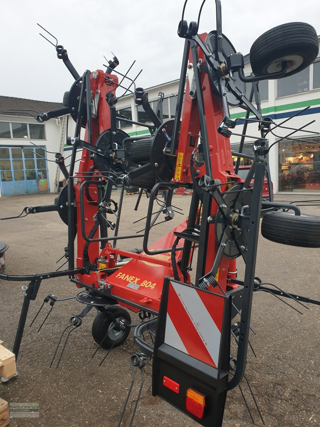 Kreiselheuer des Typs Vicon Fanex 804 CompactLine 804 -mit Stützrad vorne-, Neumaschine in Diessen (Bild 4)