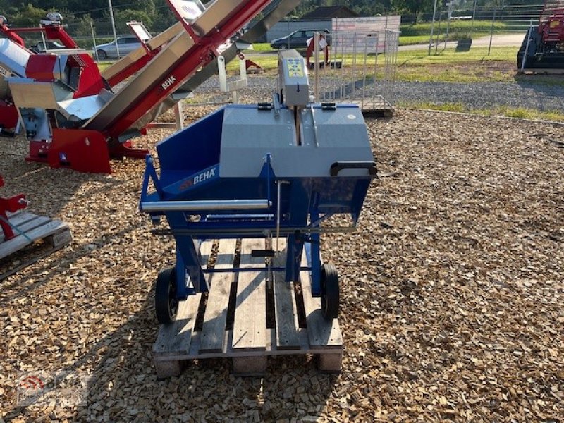 Kreissäge & Wippsäge a típus BEHA BEHA Wippkreissäge mit 5,5 KW Elektroantrieb (Ausstellungsmaschine ganz wenig im Einsatz), Gebrauchtmaschine ekkor: Steinach (Kép 2)