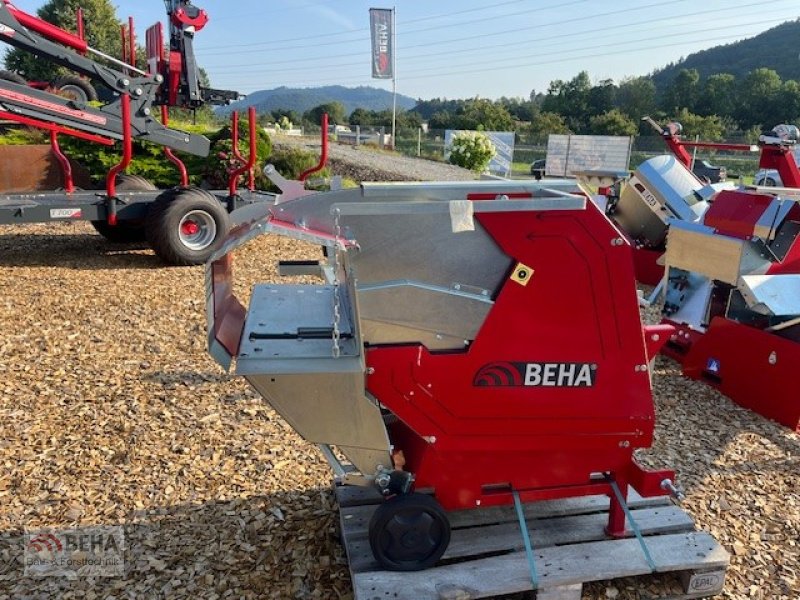 Kreissäge & Wippsäge du type BEHA BEHA Wippkreissäge mit Zapfwellenantrieb Neu (Ausstellungsmaschine ganz wenig im Einsatz), Neumaschine en Steinach (Photo 4)