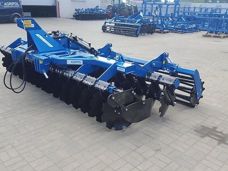 Kurzscheibenegge van het type Agripol BLUE POWER 400 Scheibenegge Kurzscheibenegge 4m, Neumaschine in Gronau (Foto 1)