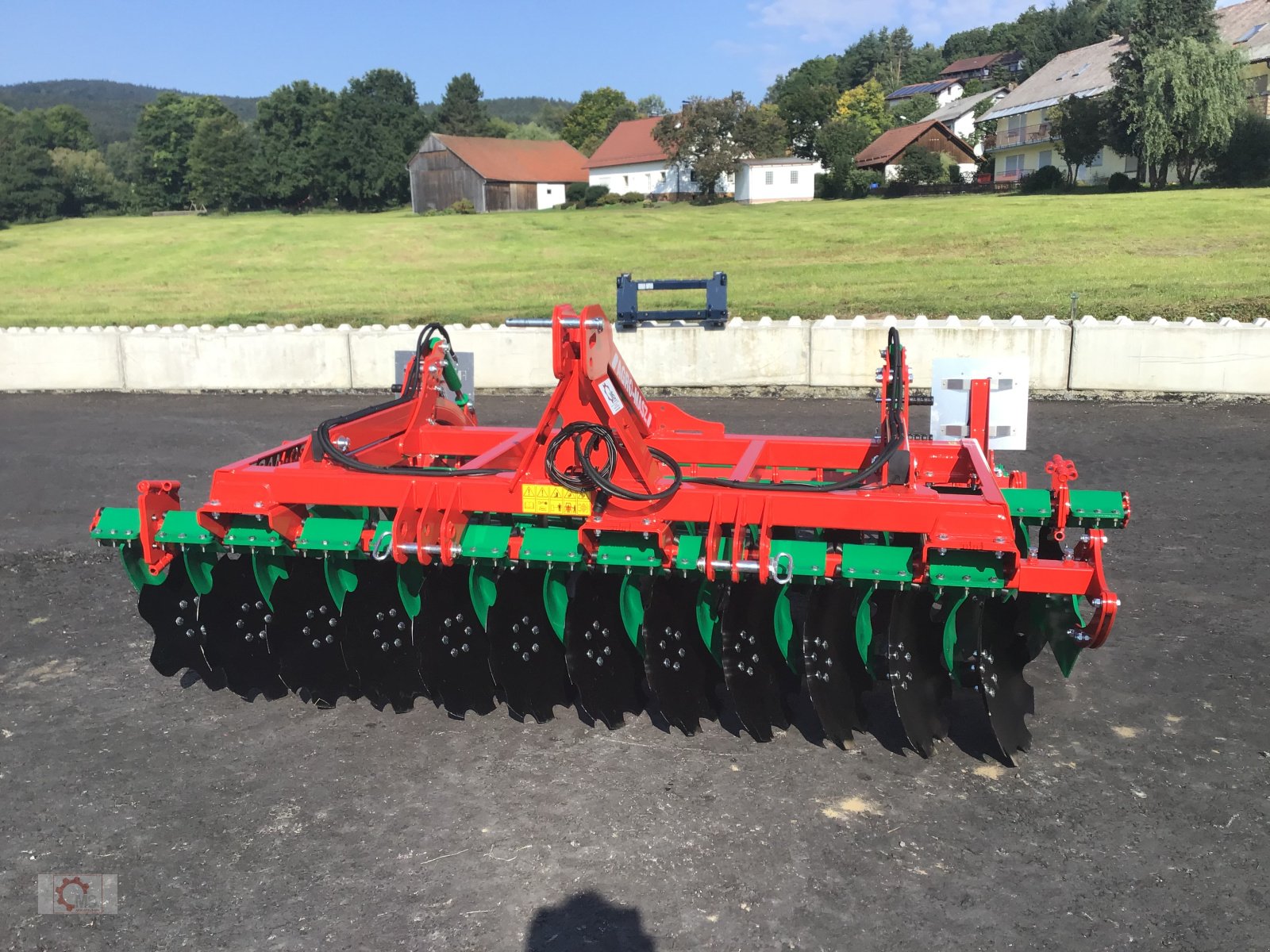 Kurzscheibenegge tip Agro-Masz BT 30 3m Arbeitsbreite Beleuchtung, Neumaschine in Tiefenbach (Poză 1)