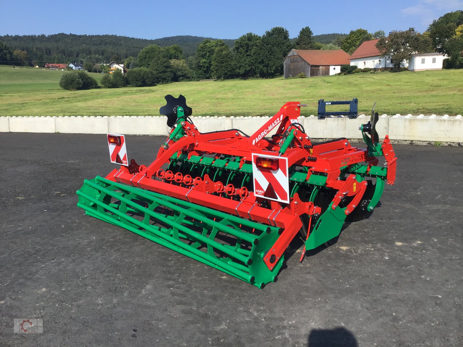 Kurzscheibenegge van het type Agro-Masz BT 30 3m Arbeitsbreite Beleuchtung, Neumaschine in Tiefenbach (Foto 19)