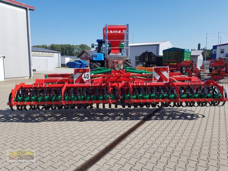 Kurzscheibenegge du type Agro-Masz BTC 60H mit SP400 Zwischenfruchtstreuer, Neumaschine en Teublitz (Photo 1)