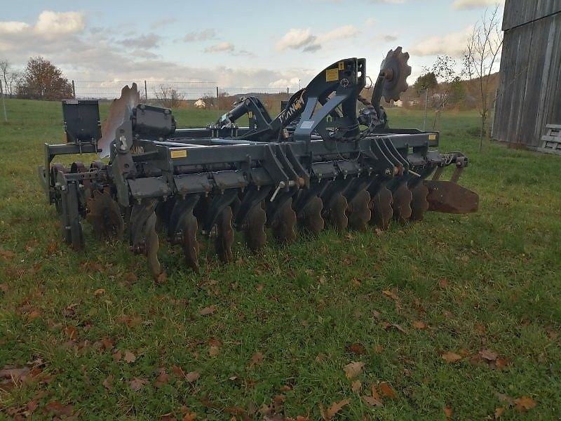 Kurzscheibenegge van het type Agroland Titanum 300, Vorführmaschine in Freisen-Asweiler