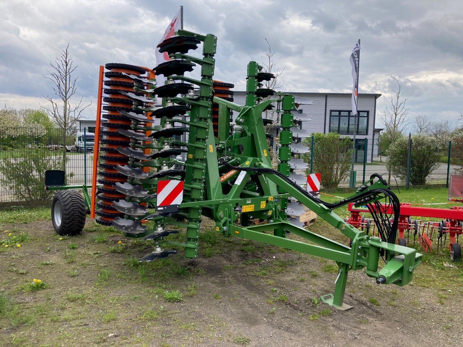 Kurzscheibenegge van het type Amazone Catros+ 5002-2, Neumaschine in Lohe-Rickelshof (Foto 2)