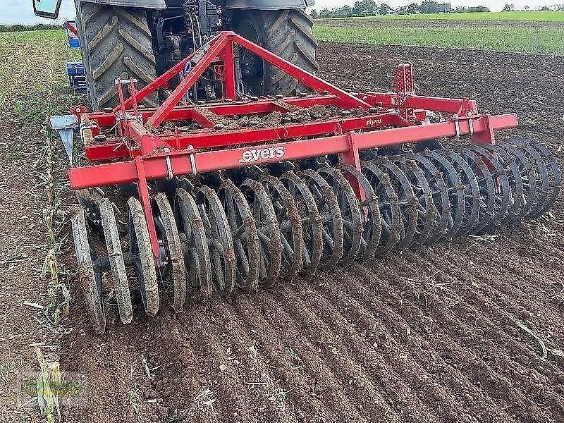 Kurzscheibenegge del tipo Evers JE 300 / VARIO, Vorführmaschine en Unterschneidheim-Zöbingen (Imagen 8)