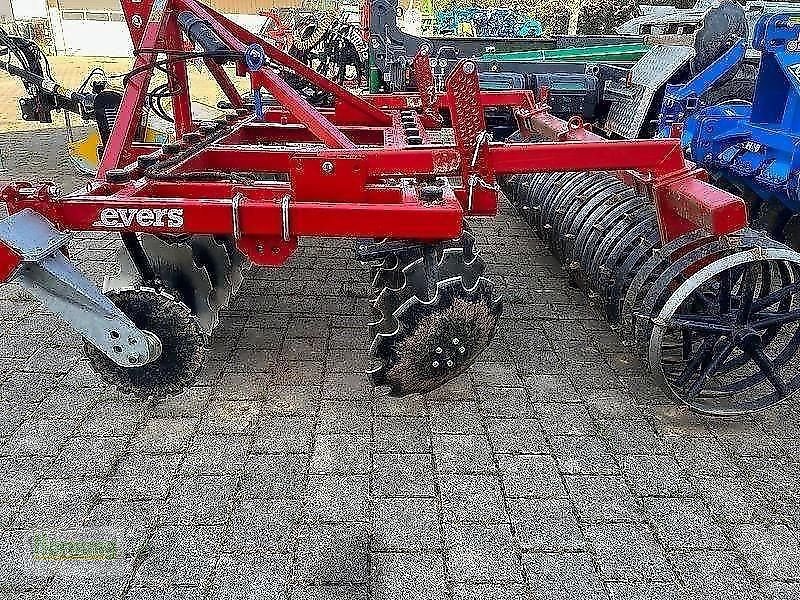 Kurzscheibenegge van het type Evers JE 300 / VARIO, Vorführmaschine in Unterschneidheim-Zöbingen (Foto 2)