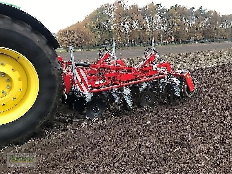 Kurzscheibenegge des Typs Evers VIERREIHEN, Neumaschine in Unterschneidheim-Zöbingen