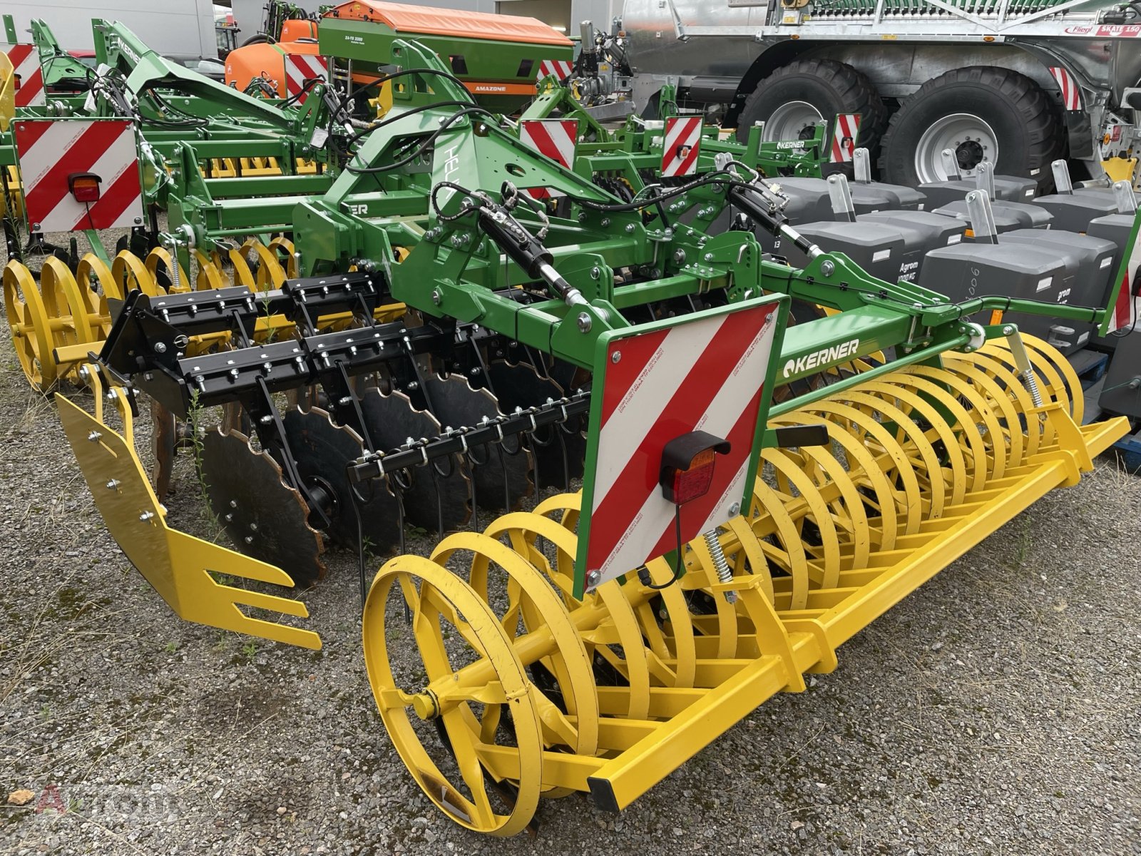 Kurzscheibenegge des Typs Kerner Helix H300, Neumaschine in Meißenheim-Kürzell (Bild 3)