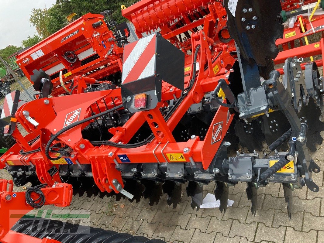 Kurzscheibenegge van het type Kuhn Optimer L400, Neumaschine in Emskirchen (Foto 7)