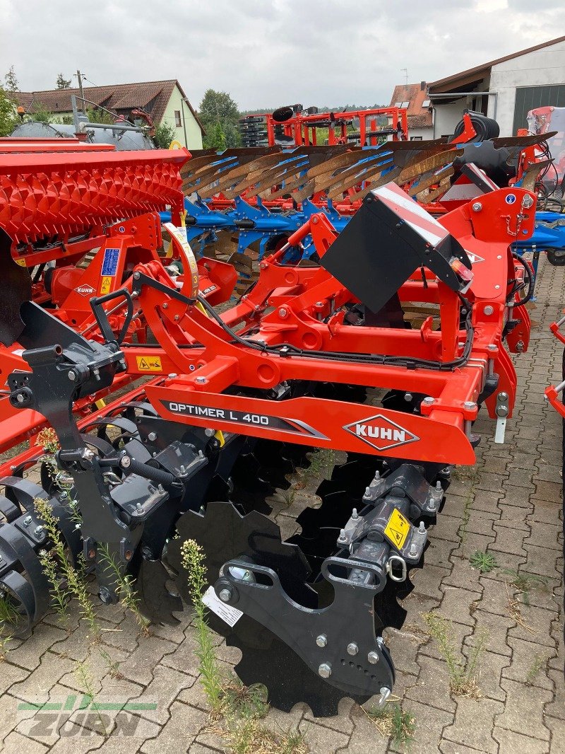 Kurzscheibenegge des Typs Kuhn Optimer L400, Neumaschine in Emskirchen (Bild 3)