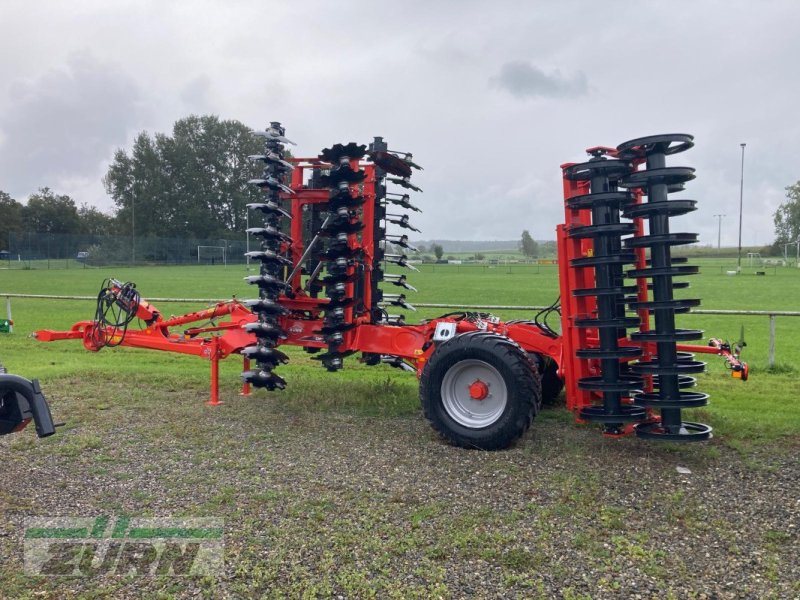 Kurzscheibenegge tipa Kuhn Optimer L5000, Neumaschine u Kanzach