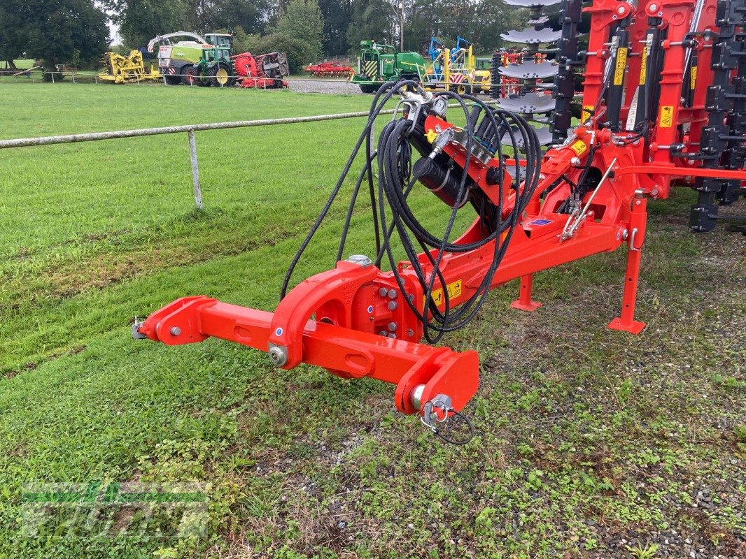 Kurzscheibenegge van het type Kuhn Optimer L5000, Neumaschine in Kanzach (Foto 4)