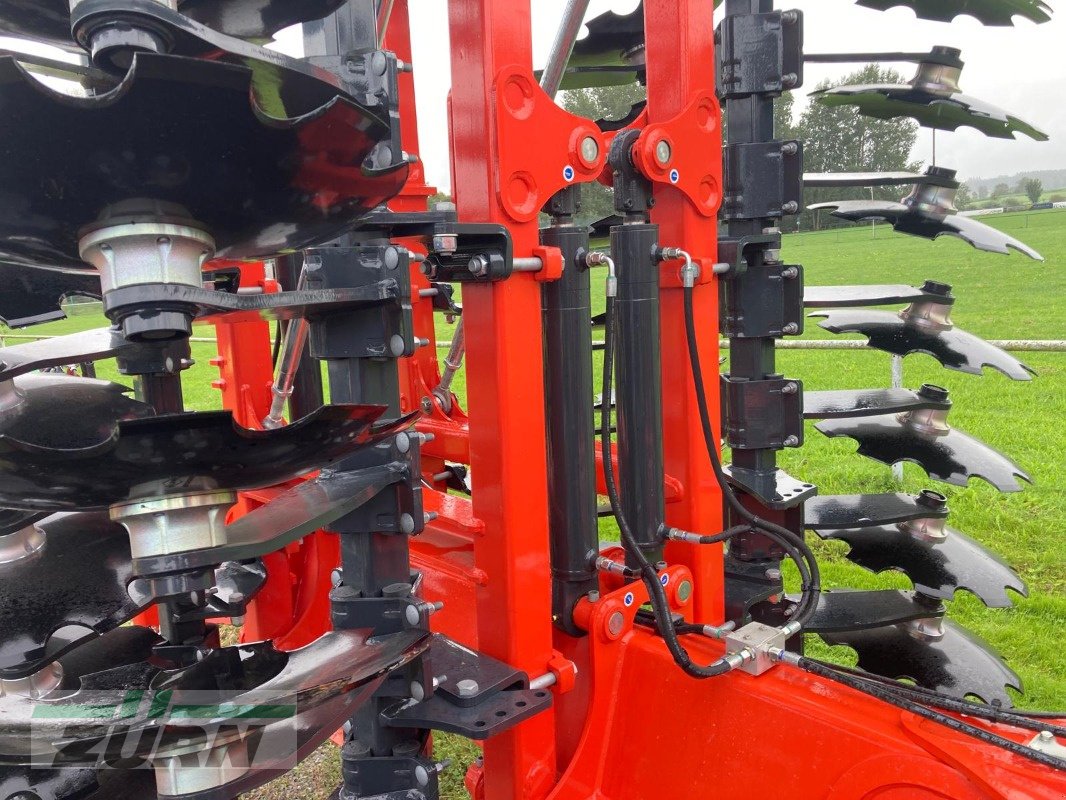 Kurzscheibenegge van het type Kuhn Optimer L5000, Neumaschine in Kanzach (Foto 10)