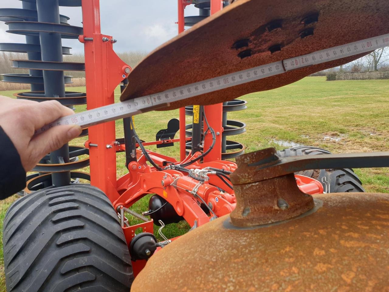 Kurzscheibenegge del tipo Kuhn Optimer L5000, Neumaschine In Schopfloch (Immagine 9)