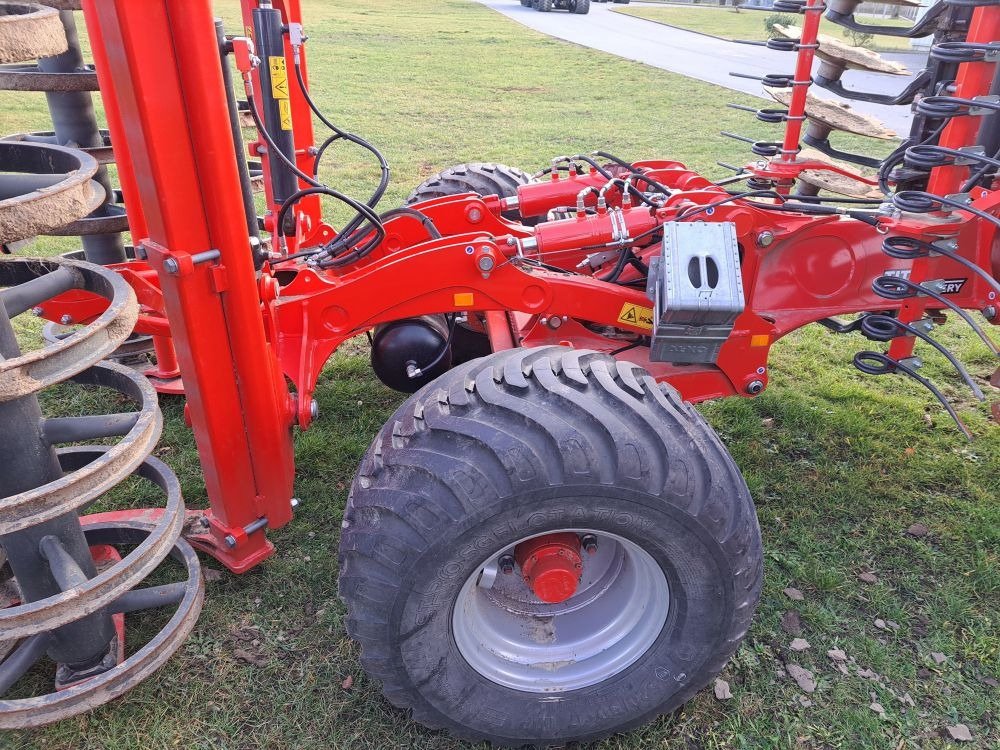 Kurzscheibenegge Türe ait Kuhn Optimer XL 400, Gebrauchtmaschine içinde Burkau (resim 9)