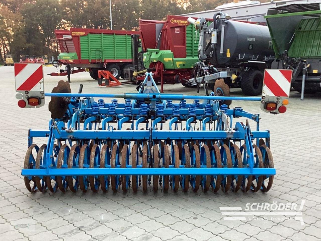 Kurzscheibenegge van het type Lemken RUBIN 9/300 U, Gebrauchtmaschine in Hemmoor (Foto 4)