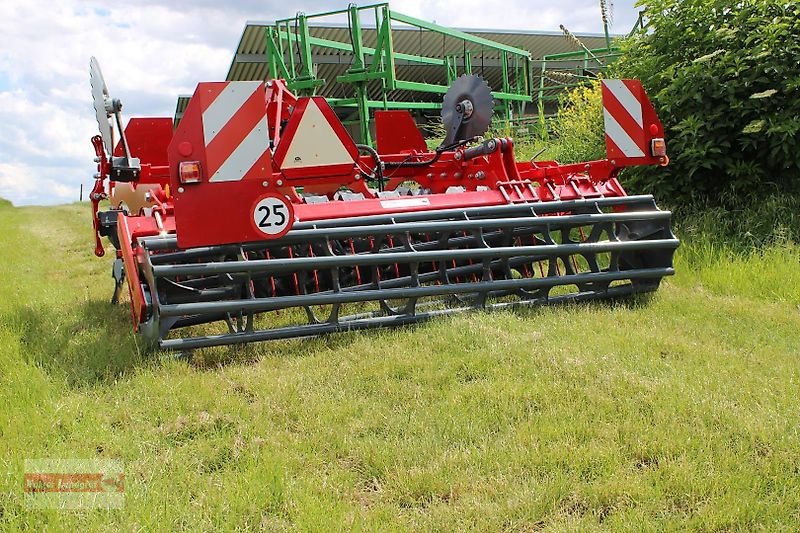 Kurzscheibenegge del tipo Unia Ares XL 3 Rohrstabwalze, Neumaschine en Ostheim/Rhön (Imagen 10)