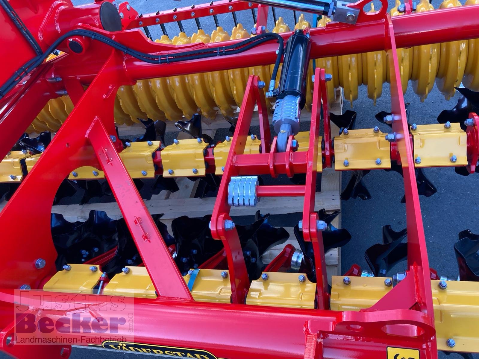 Kurzscheibenegge typu Väderstad Carrier XT 425, Neumaschine v Runkel-Dehrn (Obrázek 12)