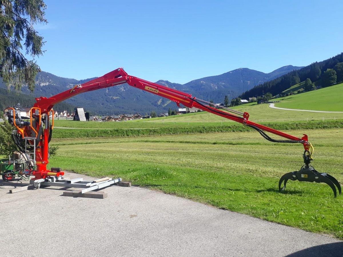 Ladekrane & Rückezange del tipo BigAb Z 8,0 mit Hochsitzbedienung, Neumaschine en Gosau am Dachstein (Imagen 10)