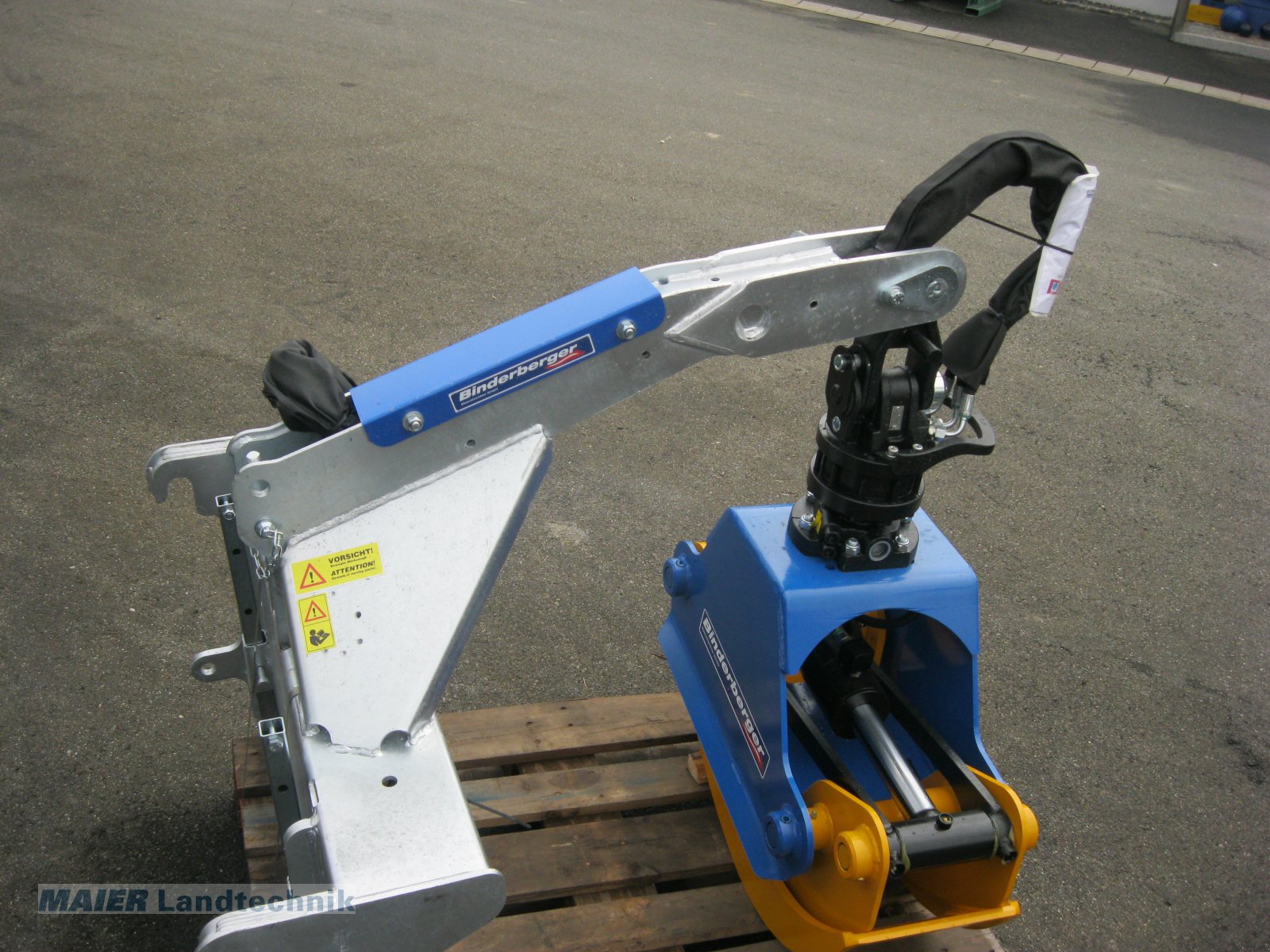 Ladekrane & Rückezange del tipo Binderberger RZ 1400 light, Neumaschine en Dieterskirchen (Imagen 1)