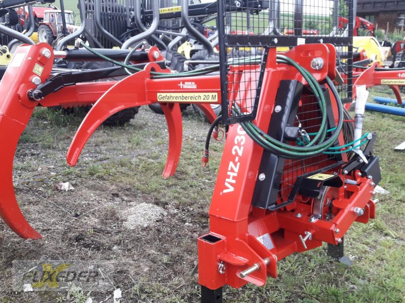 Ladekrane & Rückezange van het type Fransgard VHZ-2300 mit Seilwinde, Neumaschine in Pattigham (Foto 1)