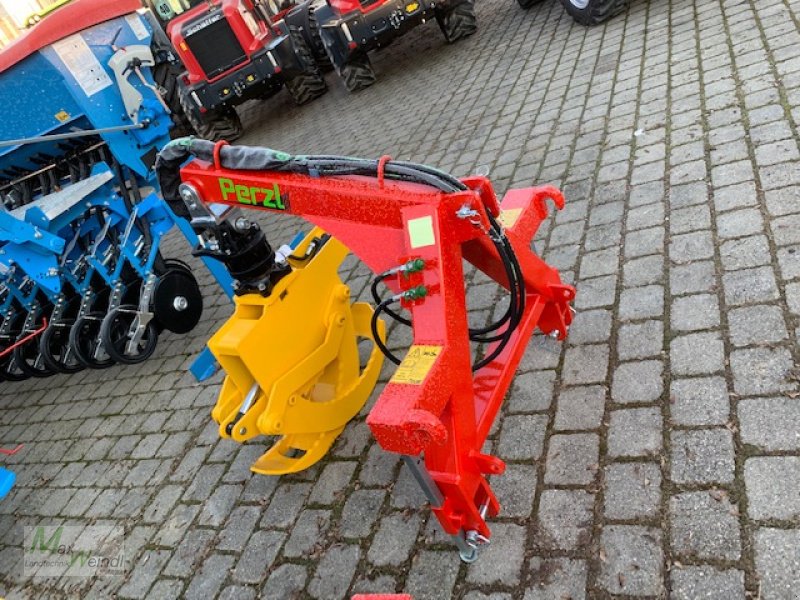 Ladekrane & Rückezange des Typs Perzl RZ 165, Neumaschine in Markt Schwaben (Bild 3)