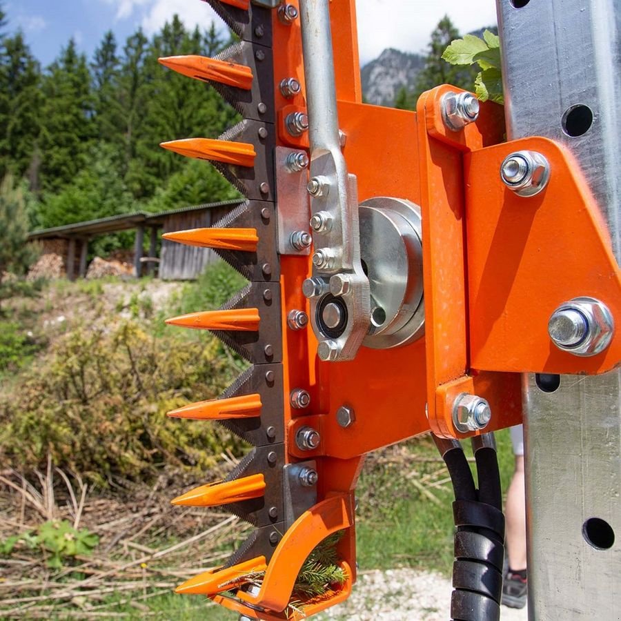 Ladekrane & Rückezange del tipo Sonstige Fliegl Hecken- u. Seitenastschere für Frontanbau, Neumaschine en St. Marienkirchen (Imagen 5)