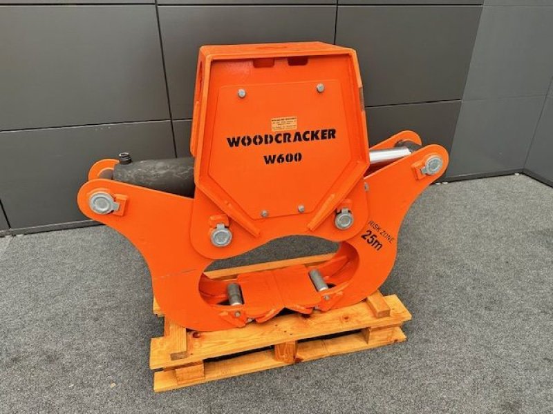 Ladekrane & Rückezange Türe ait Sonstige Spaltzange Woodcracker W600 Ausstellungsstück, Neumaschine içinde Tamsweg (resim 1)