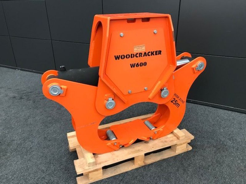 Ladekrane & Rückezange del tipo Sonstige Spaltzange Woodcracker W600 Ausstellungsstück, Neumaschine en Tamsweg (Imagen 1)