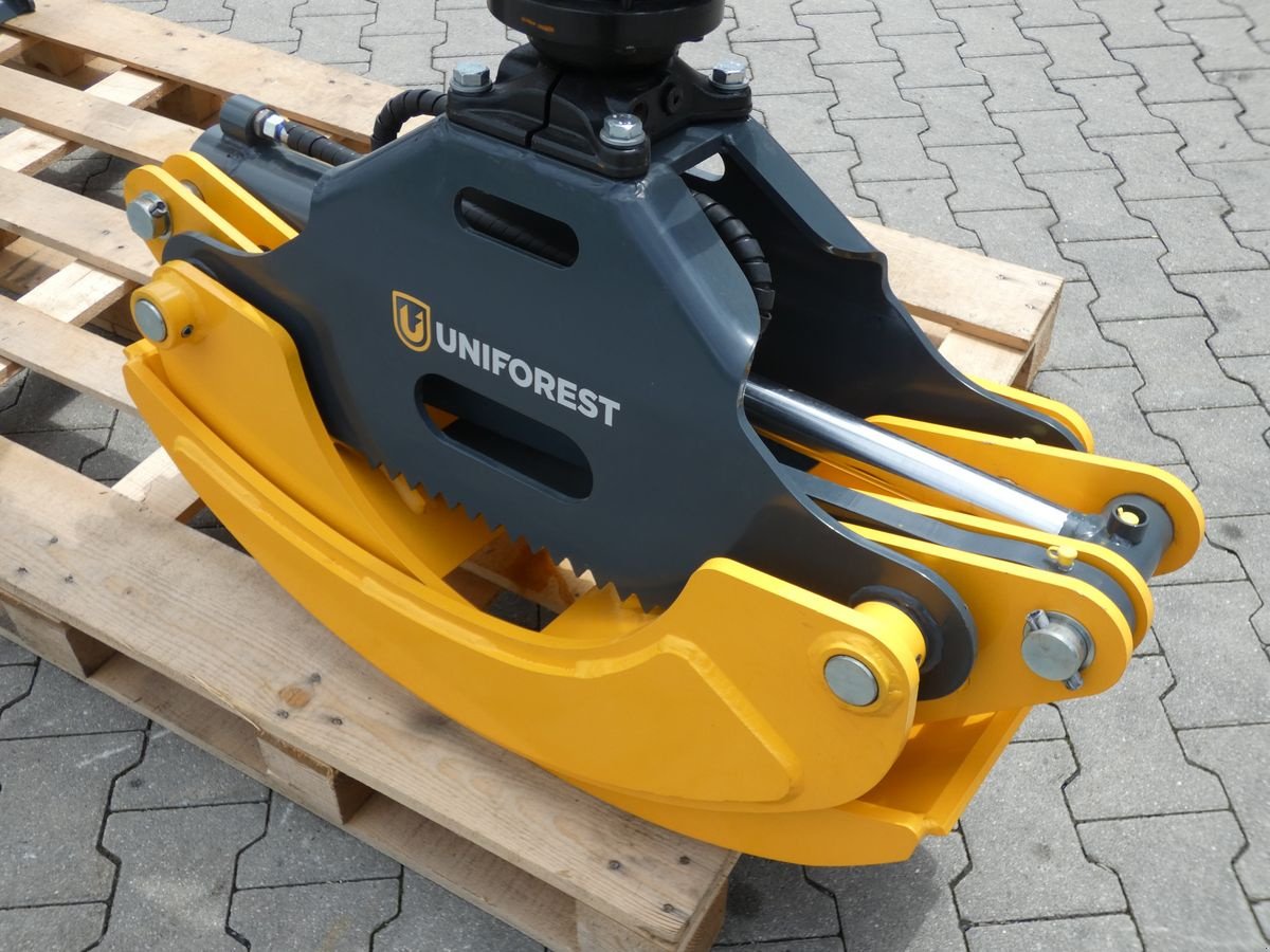 Ladekrane & Rückezange du type Uniforest Scorpion Var 3 Premi, Neumaschine en Schlitters (Photo 12)